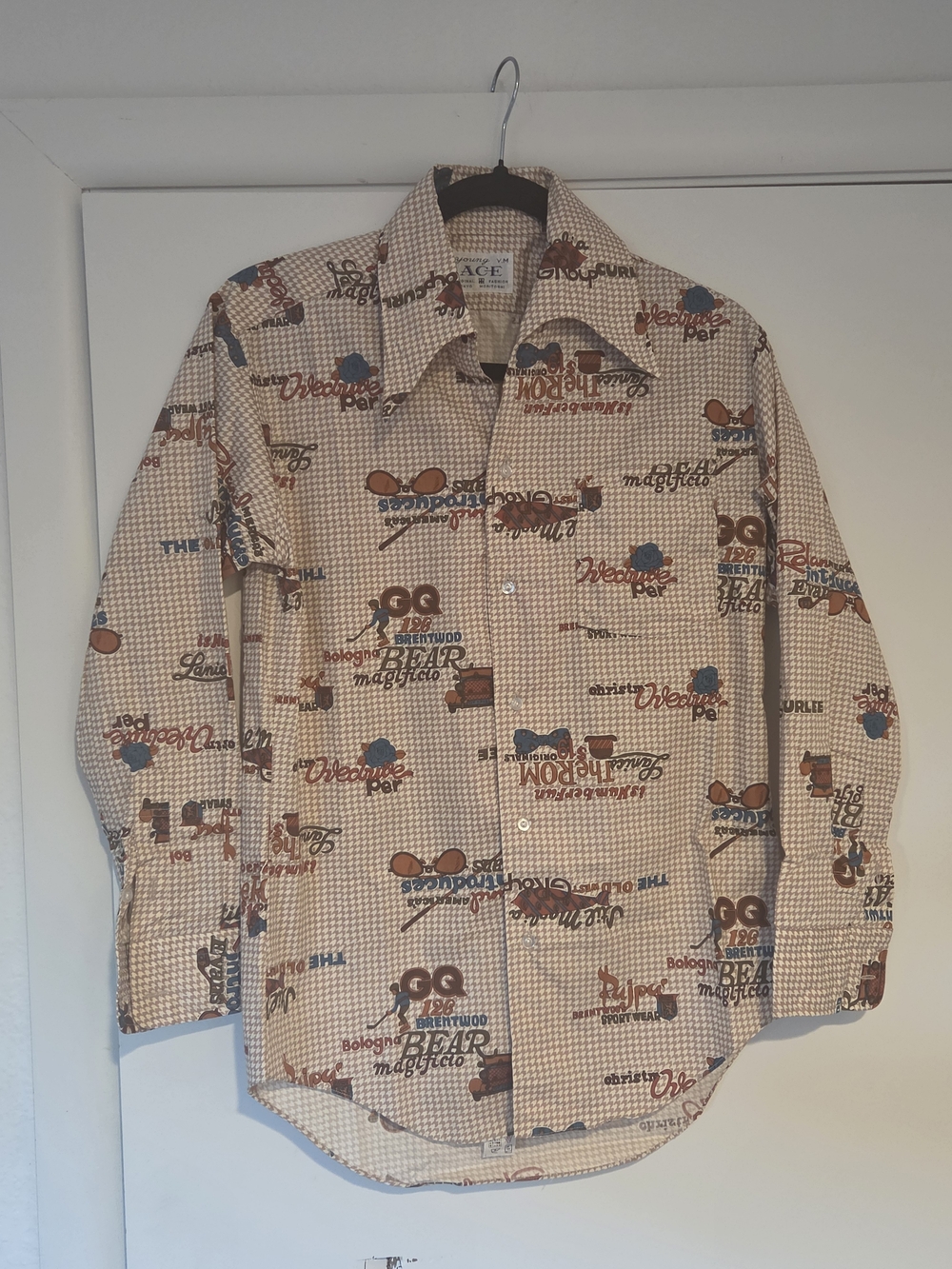 VTG 70s Young YM ACE Tokyo Novelty Print Dagger Collar Button Down Shirt Size L
